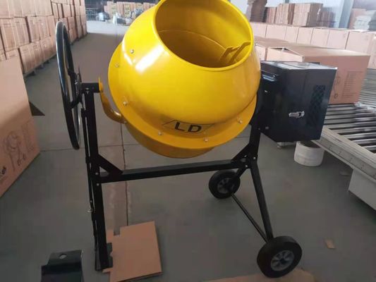 कास्ट आयरन रिंग गियर के साथ टू व्हील्स इलेक्ट्रिक मिनी कंक्रीट मिक्सर 250L