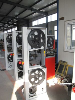 220V बैंड सॉ कटिंग मशीन ISO 3HP हॉरिजॉन्टल बैंड सॉ प्रेसिजन
