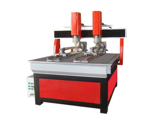 स्पिंडल ओवर सीएनसी राउटर मशीन 220V कस्टमाइज्ड कलर सीएनसी एनग्रेवर मशीन