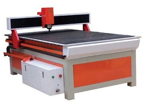 सिंगल स्पिंडल सीएनसी राउटर मशीन 380V सीएनसी वुड कटिंग मशीन