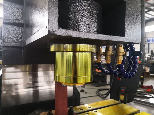 वीएमसी850एल वर्टिकल मशीन सेंटर सीई सीएनसी सेंटर मिलिंग मशीन